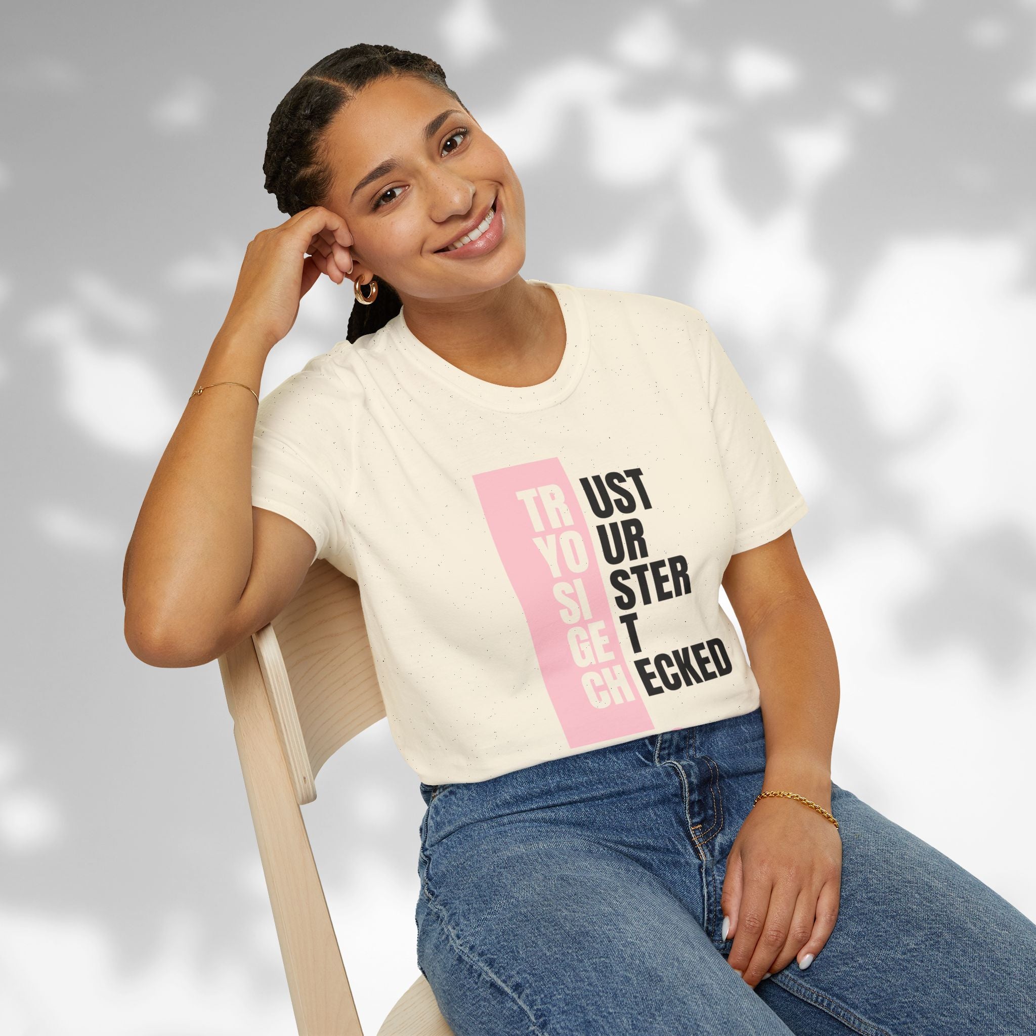 Early Detection Saves Lives – Softstyle Breast Cancer Awareness Tee | Unisex Comfort Shirt for Support & Style”